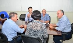 Prefeito Odair Resende Reúne com Membros do CAEE Dr. Alfredo Mariz da Costa