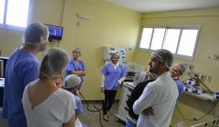 Colaboradores da UTI Adulta realizam estudos de caso no Hurso