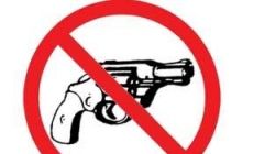 Homem detido por posse ilegal de arma de fogo