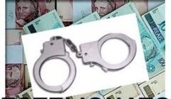 Presa dupla acusada de estelionato.