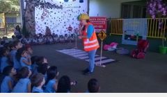 Com muita criatividade, instrutora de trânsito realiza importante trabalho de conscientização, em Quirinópolis.