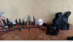 Detido rapaz que guardava em casa, inúmeros simulacros de arma de fogo