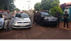 Ao averiguar denúncia de agressão, PM apreendeu droga e simulacro de arma de fogo