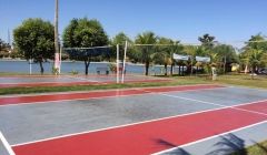 Prefeitura inaugurou quadra 