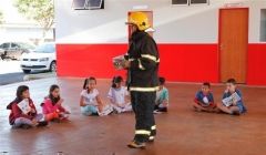 Bombeiros comemoram o Dia da Criança