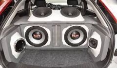 Som alto em carros vai render multa grave