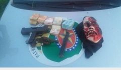 Armado com metralhadora, bando roubou em lotérica