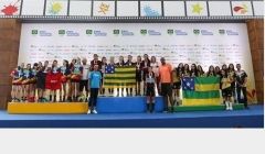 Colégio de Quirinópolis conquista título nacional de basquete