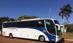 Prefeitura de Inaciolândia adquire ônibus para o transporte universitário.