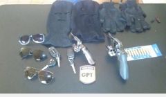 Polícia prende suspeitos de roubo, apreende armas e recupera camionete roubada