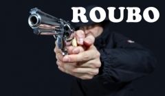 Elementos renderam mulheres e roubaram veículo