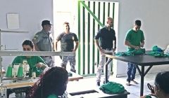 Presos começam a confeccionar os próprios uniformes