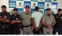Polícia recuperou veículo e prendeu homem com duas armas de fogo